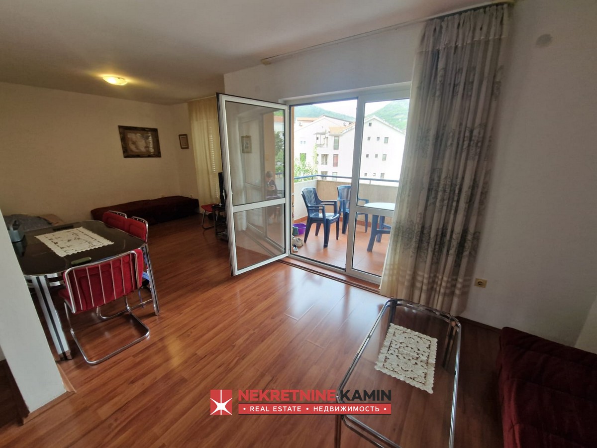 One-Bedroom Apartment of 52 m² with Two Terraces, Adok, Budva